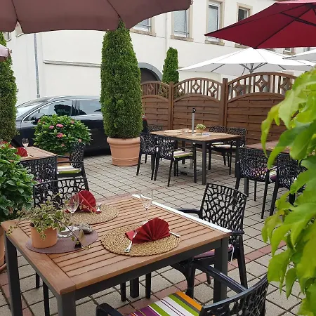 Hotel-restaurant Pfaelzer Hof 4* イデンコーベン