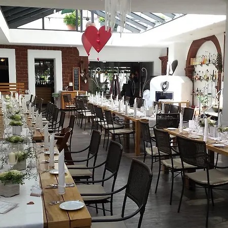 Hotel-restaurant Pfaelzer Hof فندق