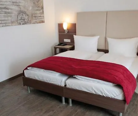 Hotel-restaurant Pfaelzer Hof 호텔