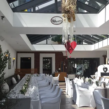 ホテル Hotel-restaurant Pfaelzer Hof