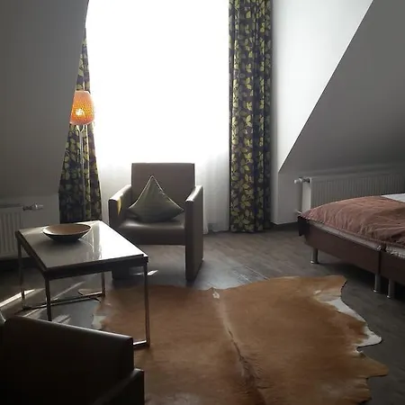 호텔 Hotel-restaurant Pfaelzer Hof 에덴코벤