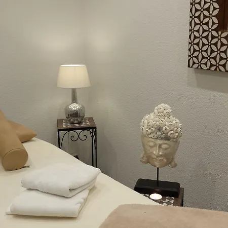 Hotel-restaurant Pfaelzer Hof 호텔 에덴코벤