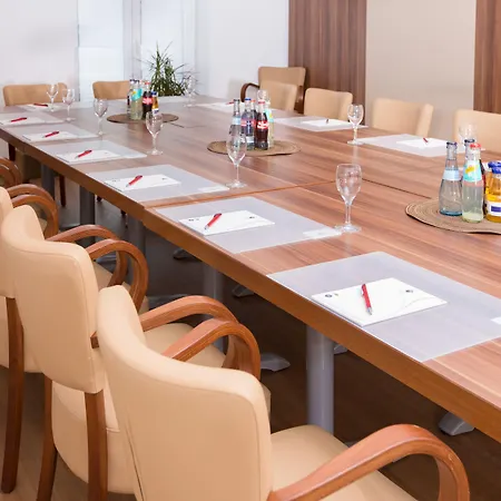 Hotel-restaurant Pfaelzer Hof ホテル