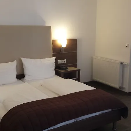 普法尔茨餐厅酒店