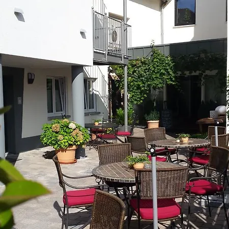 Hotel-restaurant Pfälzer Hof Hotel 4*