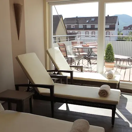 ホテル Hotel-restaurant Pfaelzer Hof 4*