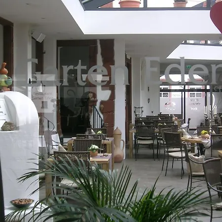호텔 Hotel-restaurant Pfaelzer Hof 에덴코벤