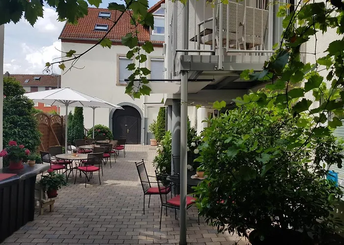 Hotel-restaurant Pfaelzer Hof Otel 4*