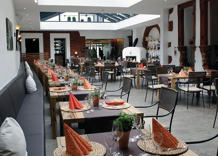 Otel Hotel-restaurant Pfaelzer Hof Edenkoben