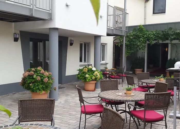 Hotel-restaurant Pfaelzer Hof Hotel