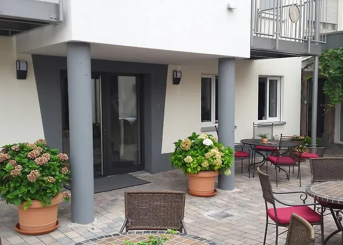 Hotel-restaurant Pfaelzer Hof 호텔 4*