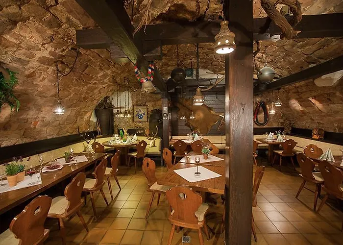 Hotell Hotel-restaurant Pfaelzer Hof